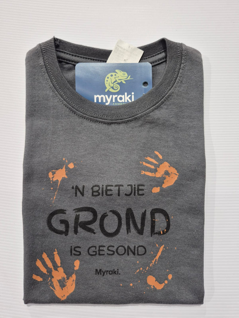 Myraki Kids 'n Bietjie Grond is Gesond Charcoal T-Shirt