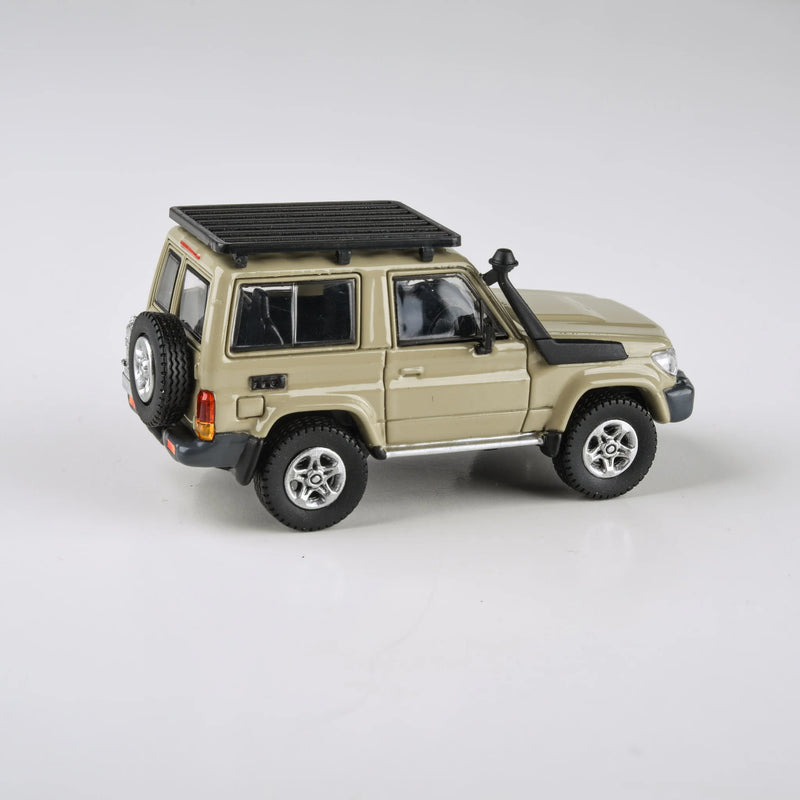 Paragon Sandy Taupe 2014 Toyota Land Cruiser 71 1/64